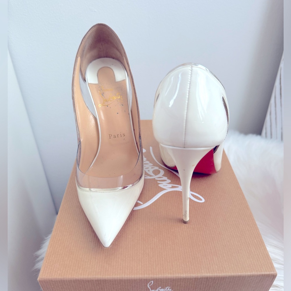 CHRISTIAN LOUBOUTIN
 
Cosmo 554